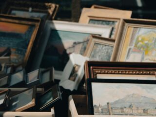 美術品を売る・買う際の実際の手順 -査定から契約・支払いまでの流れ-